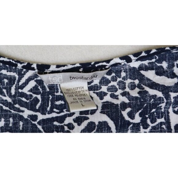 TSD TWO STAR DOG - WOMEN'S BLUE & WHITE PRINT SLEEVELESS TANK TOP - SIZE L - Picture 7 of 9